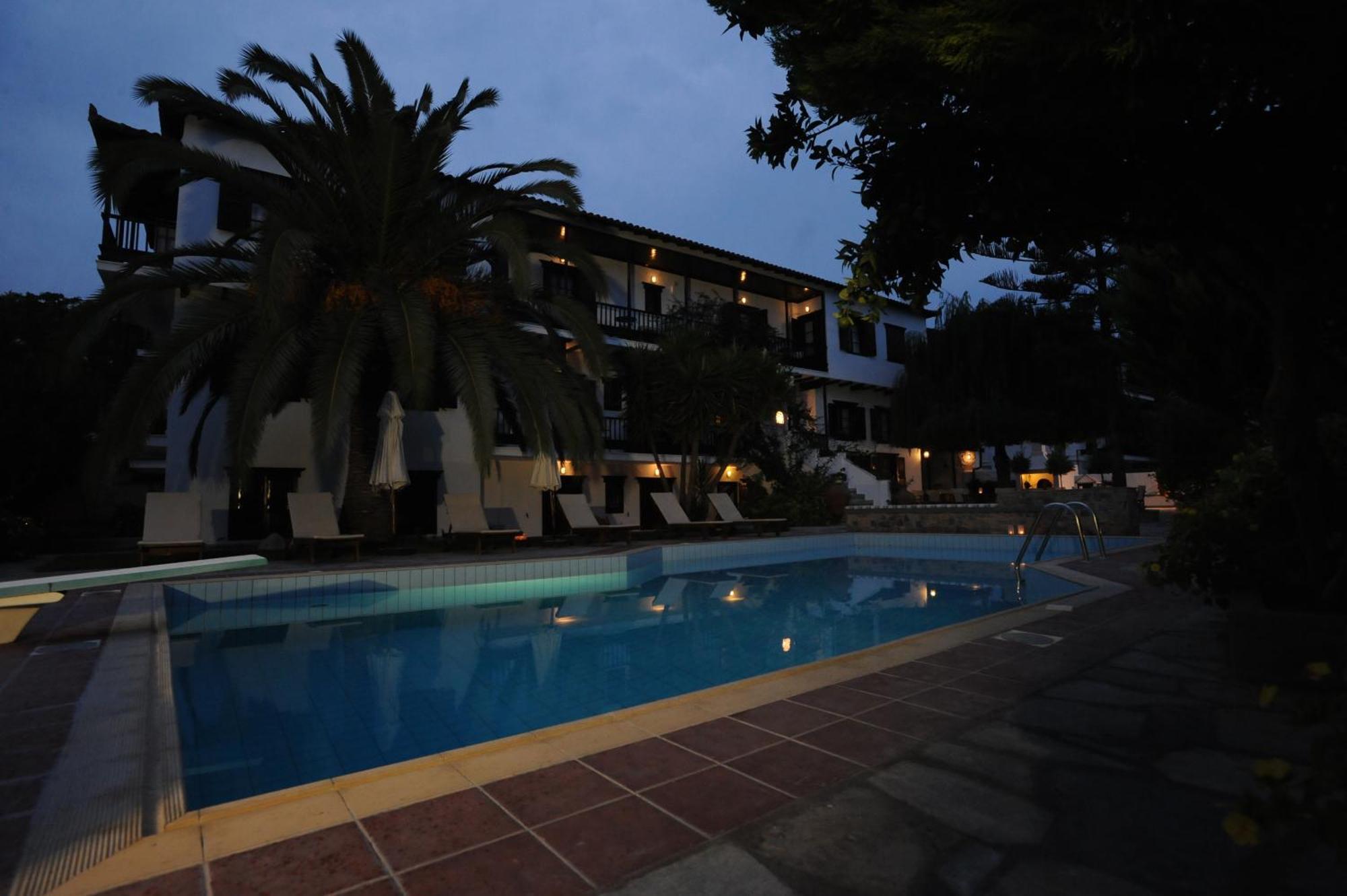 Elli Hotel Skopelos stad Exteriör bild