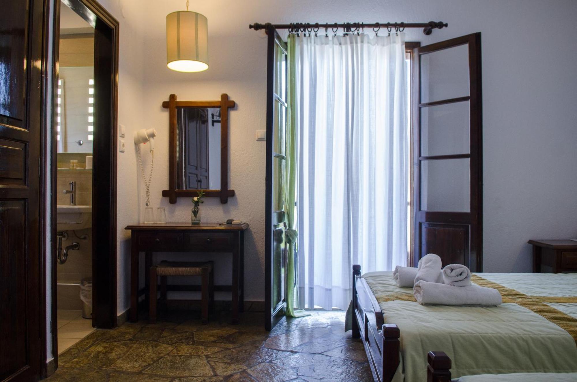 Elli Hotel Skopelos stad Exteriör bild