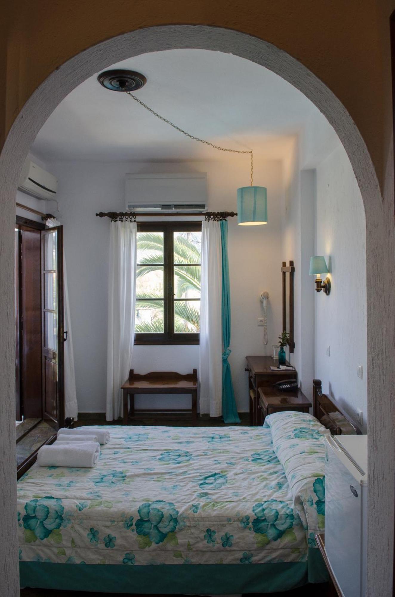 Elli Hotel Skopelos stad Exteriör bild